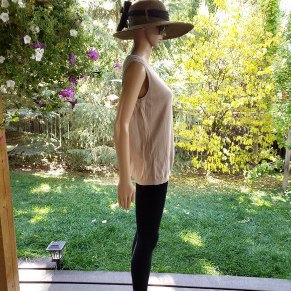 FACONNABLE, Silk/cashmere sleeveless beige colour vest - Picture 6 of 13